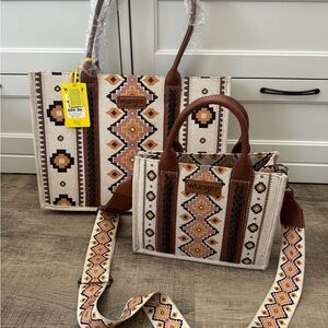 Wrangler Geometric Brown and Cream Tote Set